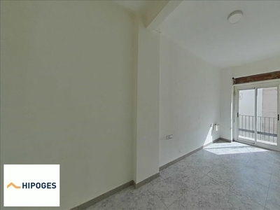 OPORTUNIDAD INVERSORES: Apartamento a la venta de 3 dormitorios en Elda, Alicante Venta Elda