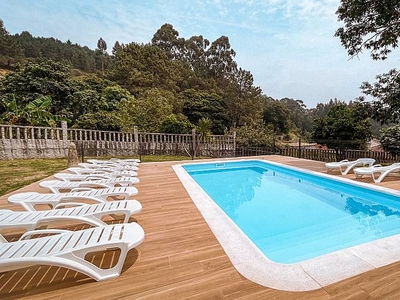 Villa en Galicia con jardín, piscina y barbacoa