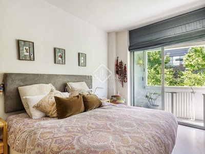 Alquiler apartamento piso de 3 dormitorios con terraza y aparcamiento en alquiler en diagonal mar en Sabadell