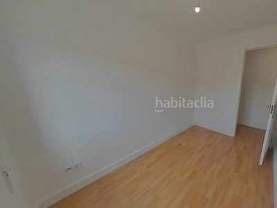 Alquiler piso cuarto con 2 habitaciones en Berruguete Madrid