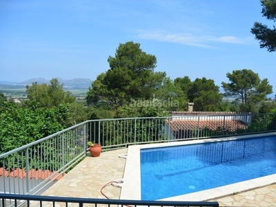 Casa adosada con 4 habitaciones amueblada con piscina, vistas al mar y vistas a la montaña en Pals