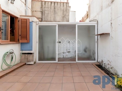 Piso bonita planta baja con terraza de casi 20m2 en Mataró