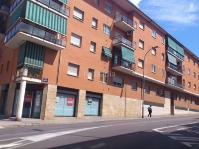 Piso con 2 habitaciones con ascensor y calefacción en Terrassa