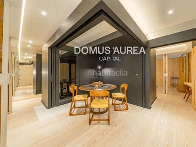 Piso en venta , con 127 m2, 2 habitaciones y 3 baños, ascensor y aire acondicionado. en Madrid