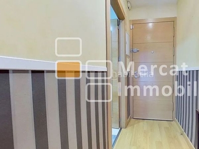 Piso en venta en Collblanc, 3 dormitorios. en Hospitalet de Llobregat (L´)