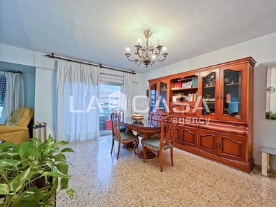 Piso en venta ubicado en carrer de guillem d'anglesola, valència en Valencia