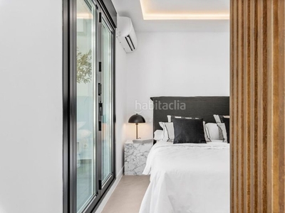 Planta baja apartamento reformado de 3 dormitorios en planta baja en Marbella
