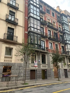 Venta Piso en Calle Barroeta Aldamar. Bilbao. A reformar planta baja calefacción individual
