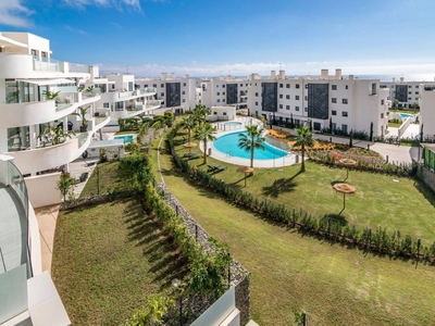 Venta Piso Fuengirola. Piso de tres habitaciones Nuevo