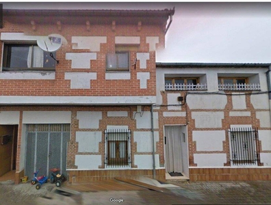 Venta Piso Nava de La Asunción. Piso de tres habitaciones Primera planta con terraza