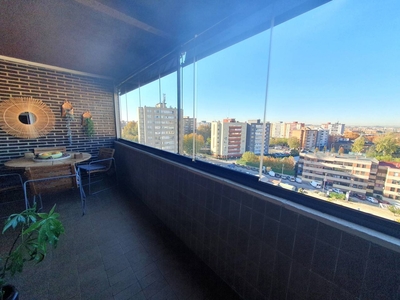 Alquiler de piso con piscina y terraza en Cerro-El Molino (Fuenlabrada)