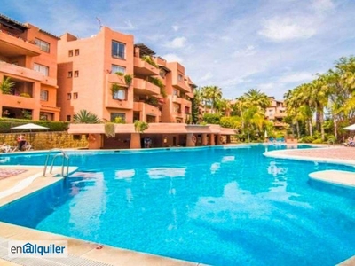 Apartamento de alquiler en Urbanizacion Villa Parra, Lomas de Marbella Club - Puente Romano