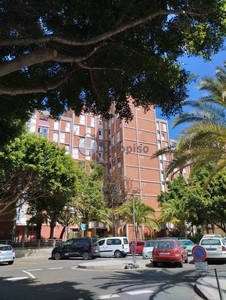 Venta de piso con terraza en Centro-Zona Calle Castillo (S. C. Tenerife)