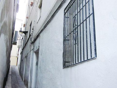 Venta de piso en San Bartolomé-Millán de Priego-Hospital (Jaén)