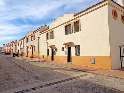 Adosado en venta en Hacienda Torrequebrada, Benalmádena, Málaga