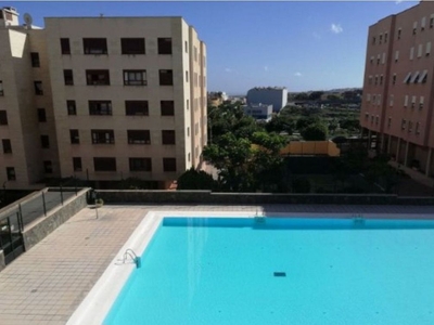 Alquiler de piso en avenida Felo Monzón de 3 habitaciones con piscina y garaje