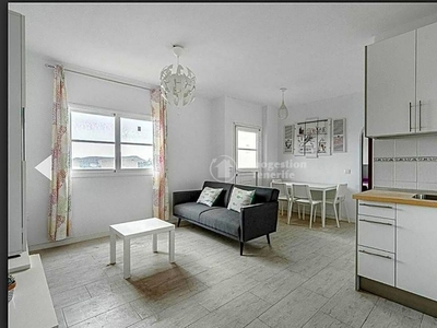 Alquiler de piso en Costa Blanca - Las Galletas de 2 habitaciones con muebles y balcón