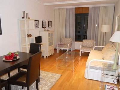 Alquiler de piso en O Berbés - Peniche de 2 habitaciones con garaje y muebles