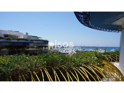 Apartamento en alquiler en Marina Botafoch en Santa Eulària des Riu por 2.900 €/mes