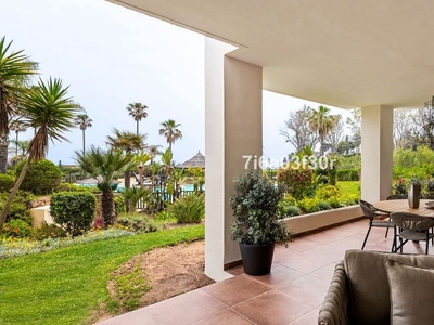 Apartamento en venta en Estepona, Málaga