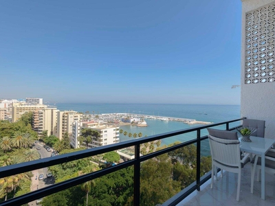 Apartamento en venta en Playa Bajadilla - Puertos, Marbella, Málaga