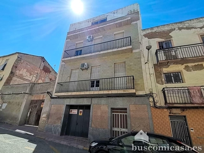 Сasa con terreno en venta en la Calle Serrallo' Linares