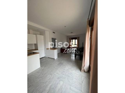 Ático en alquiler en Zona Avenida de Juan Diego en Zona Avenida de Juan Diego por 800 €/mes