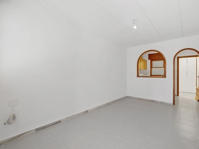 Bungalow en venta en San Luis, Torrevieja, Alicante