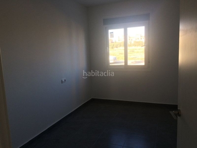 Casa con 2 habitaciones con parking, aire acondicionado y jardín en Alcázares (Los)