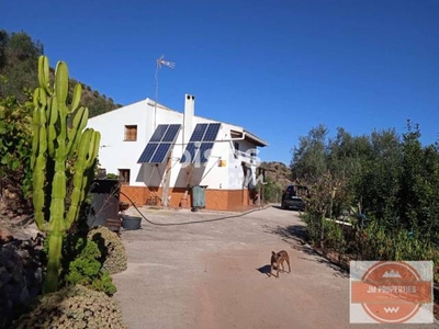 Casa en venta en Almogía en Almogía por 130.000 €