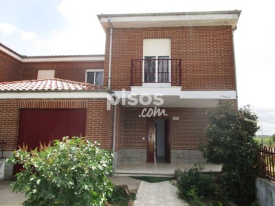 Casa pareada en alquiler en Pueblo en Aldeatejada por 500 €/mes