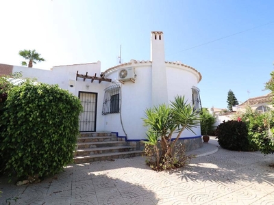 Chalet en venta en El Chaparral, Torrevieja, Alicante