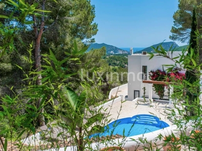 Chalet en venta en Santa Eulalia / Santa Eularia, Ibiza