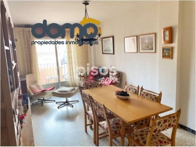 Piso en alquiler en Calle de Capri en Ciudad Jardín-Tagarete-Zapillo por 700 €/mes