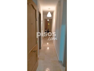 Piso en alquiler en Calle de la Mediabarba, cerca de Barriada de Nuestra Señora de Araceli en Lucena por 425 €/mes