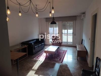 Piso en alquiler en Calle de las Chimeneas, 19 en Residencial Triana-Barrio Alto-Híjar por 430 €/mes