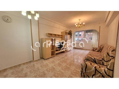 Piso en alquiler en Calle del Parque de Cabañeros en Valderas-Los Castillos-Parque Lisboa por 890 €/mes