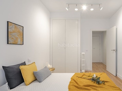 Piso en av. del mediterráneo 45 piso con 4 habitaciones con ascensor, calefacción y aire acondicionado en Madrid