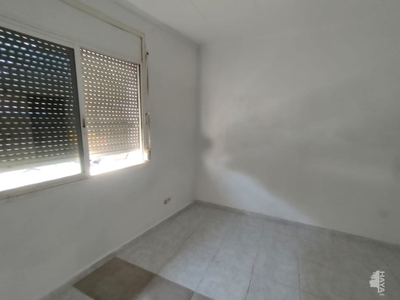 Piso en venta en Calle Valls Dandorra, Bajo, 08918, Badalona (Barcelona)