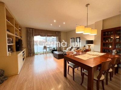 Piso en venta en Casagemes-canyadó en Casagemes Badalona