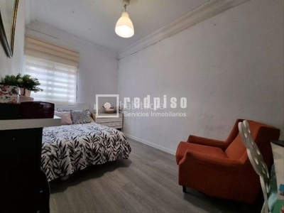 Piso ¡oportunidad! bonito piso para entrar a vivir de 3 dormitorios en Madrid