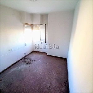 Piso venta de piso en san isidro con plaza de garaje en Valencia