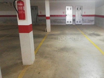 Planta baja en calle segura 14 planta baja con 2 habitaciones con parking en Alcázares (Los)