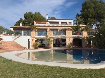 Villa con terreno en venta en la Moraira' Teulada