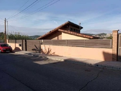 Vivienda en C/ Clariana - Cubelles -