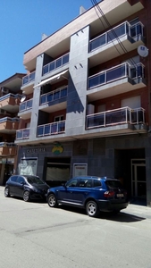 Local en venta en Alcarràs de 372 m²