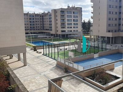 Piso en alquiler en calle Alfonos VI de 2 habitaciones con terraza y piscina