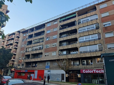 Piso en alquiler en calle Doctor Cerrada de 2 habitaciones con terraza y garaje