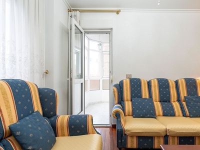 Piso en venta en Paradai de 3 habitaciones con garaje y balcón