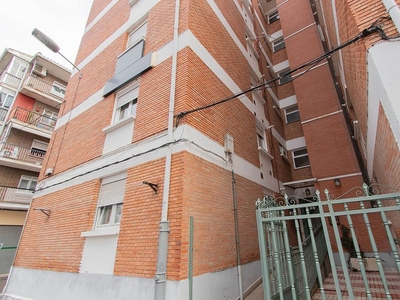 Venta de piso en El Carmen - Casas del Hogar de 3 habitaciones con terraza y calefacción